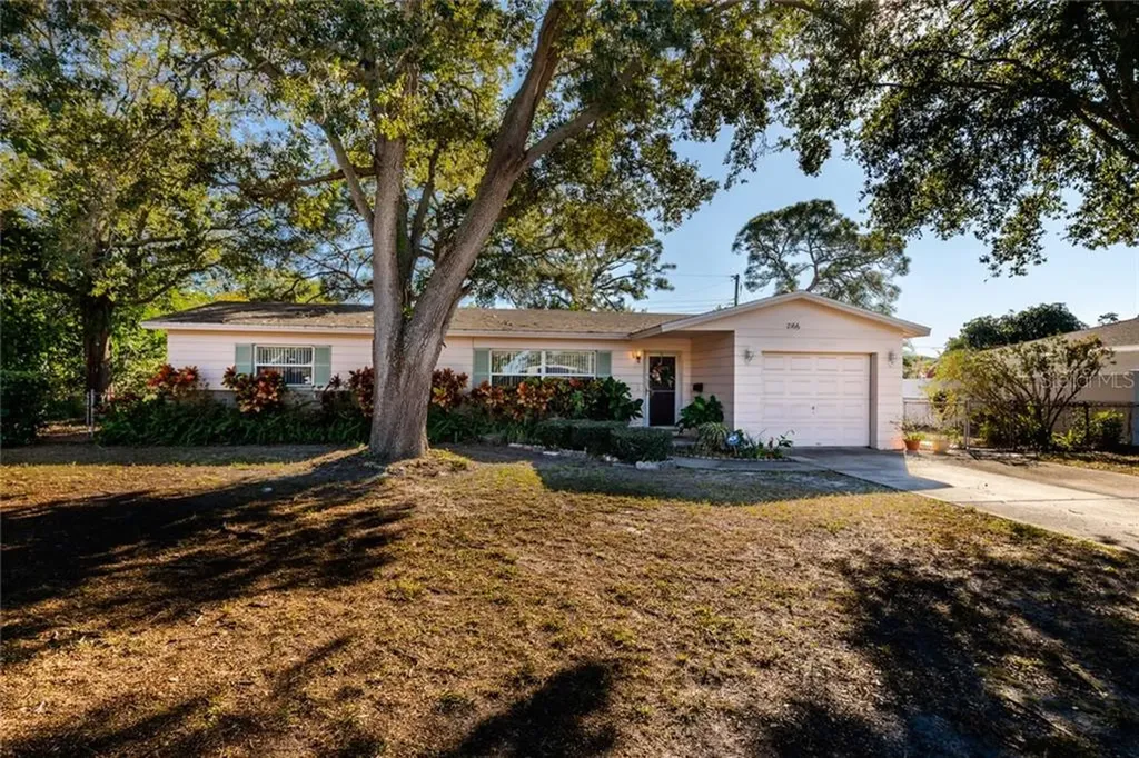2166 66th Avenue S St Petersburg FL 33712