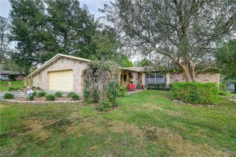 11918 Orangewood Drive Dade City FL 33525