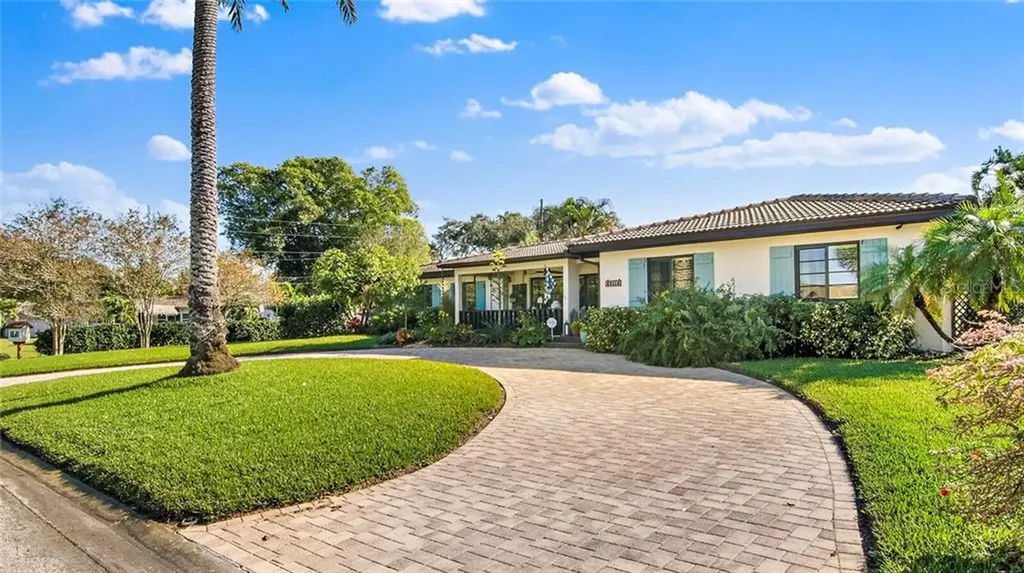 6800 10th Avenue N St Petersburg FL 33710