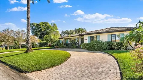 6800 10th Avenue N St Petersburg FL 33710