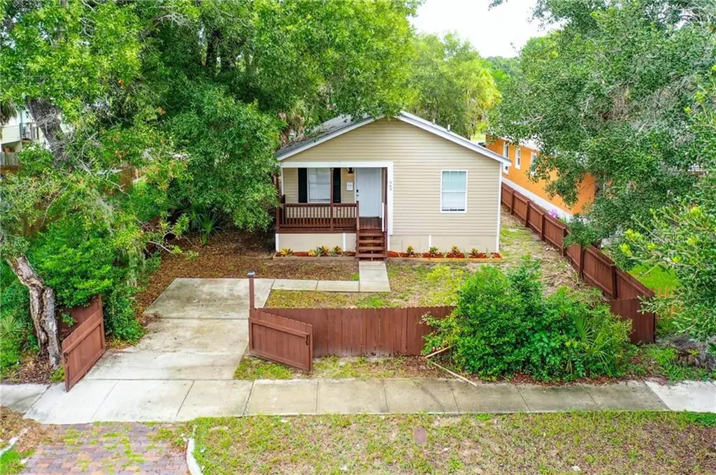 969 James Avenue S St Petersburg FL 33705