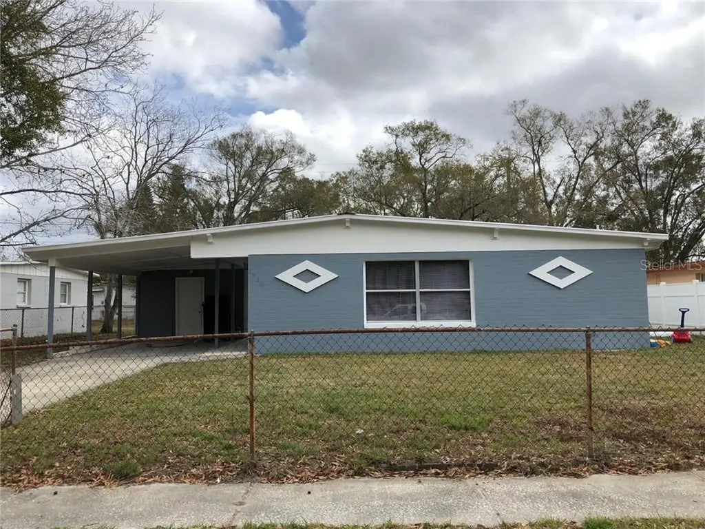 1728 Darlington Drive Tampa FL 33619