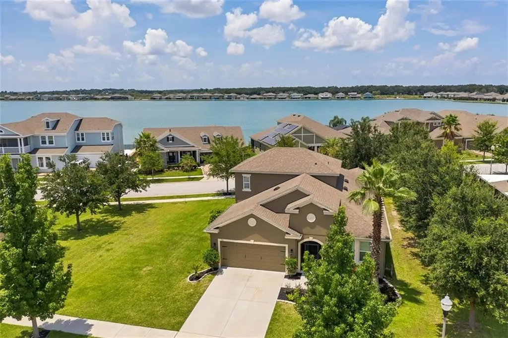 721 Barefoot Bay Loop Groveland FL 34736