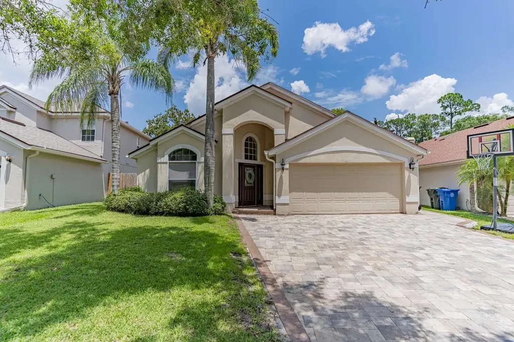 897 N Lake Claire Circle Oviedo FL 32765