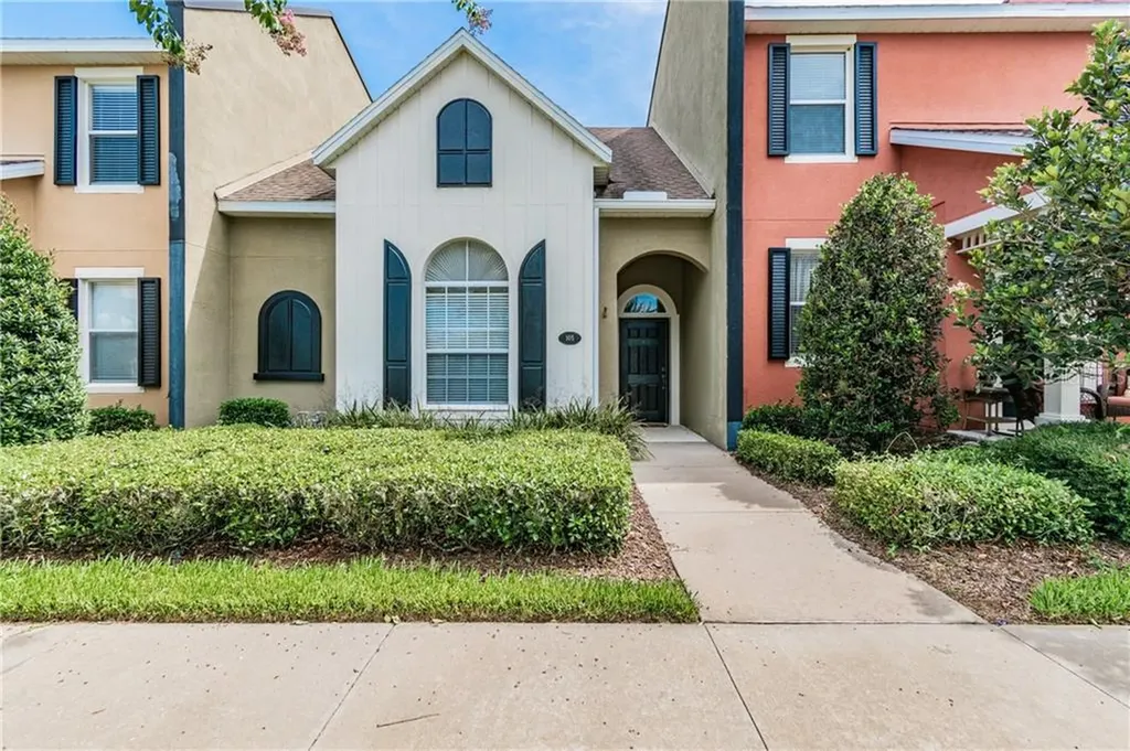 105 Manor View Lane Deland FL 32724