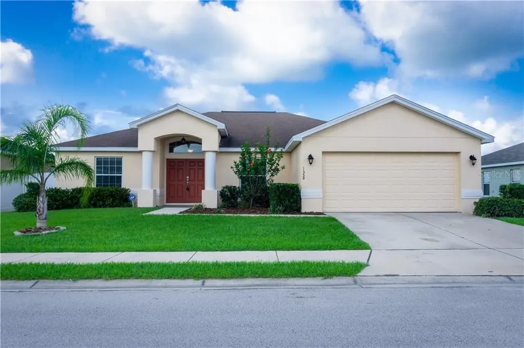 1558 Shorewood Drive Auburndale FL 33823