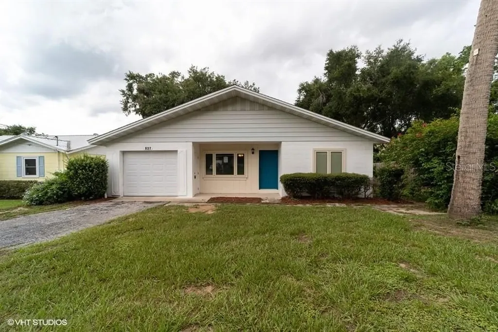 827 Poinsettia Drive Eustis FL 32726