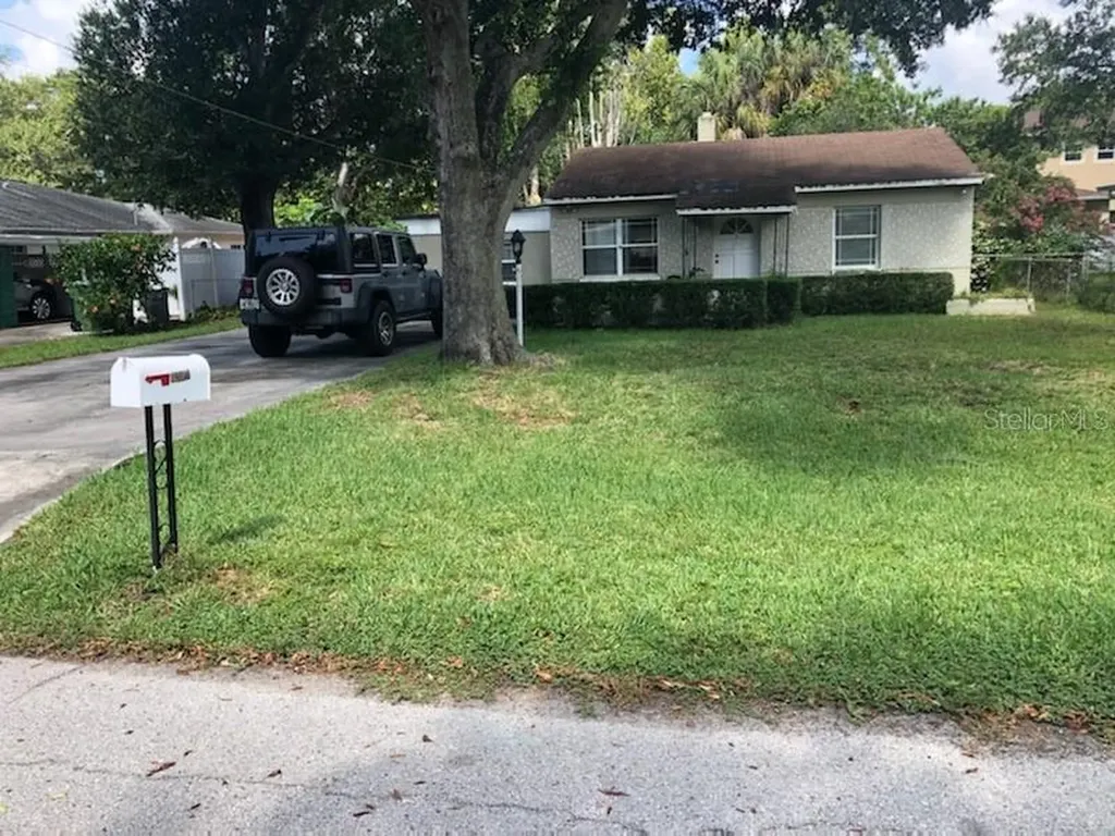 4305 S Grady Avenue Tampa FL 33611