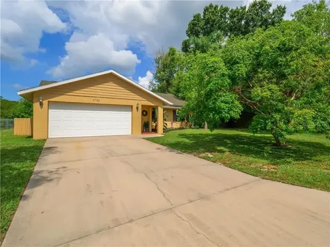 5726 Deer Hollow Lane W Sarasota FL 34232