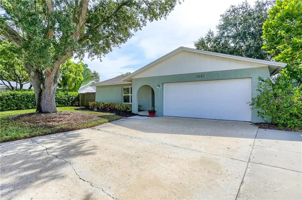 1961 Chatham Court Clearwater FL 33763