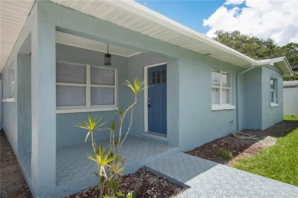 2112 W Flora Street Tampa FL 33604