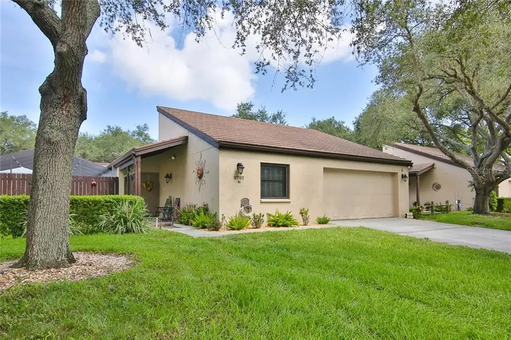 3727 Glen Oaks Manor Drive Sarasota FL 34232