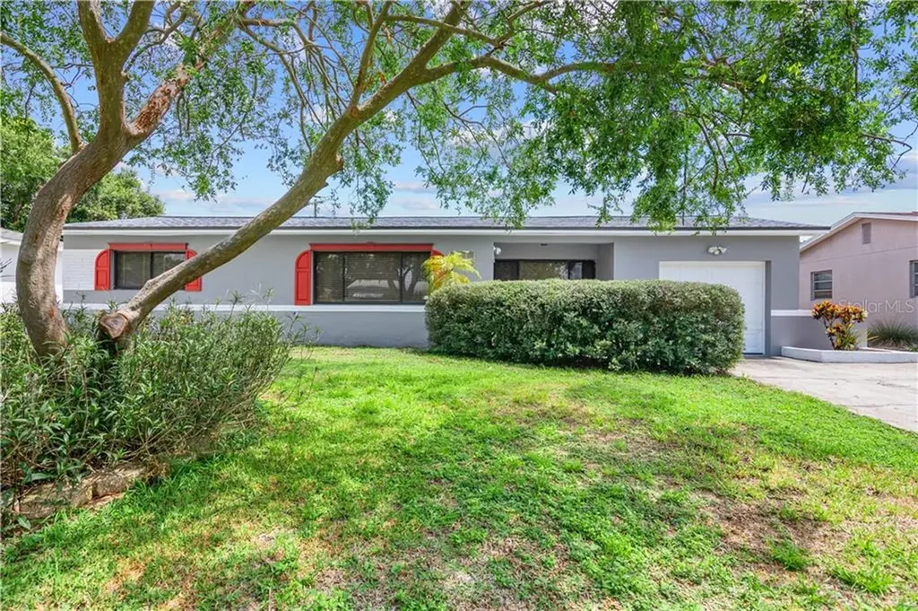 5840 42nd Avenue N St Petersburg FL 33709