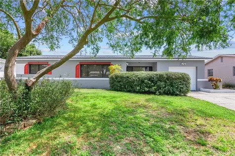 5840 42nd Avenue N St Petersburg FL 33709