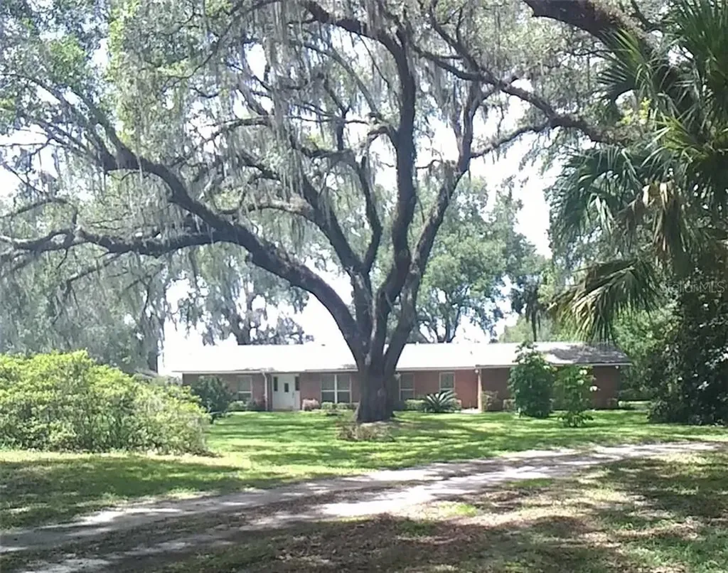 4762 Sr 50 Webster FL 33597
