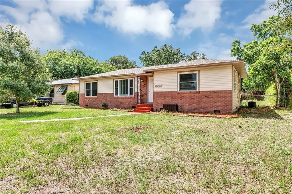 1642 50th Avenue N St Petersburg FL 33714