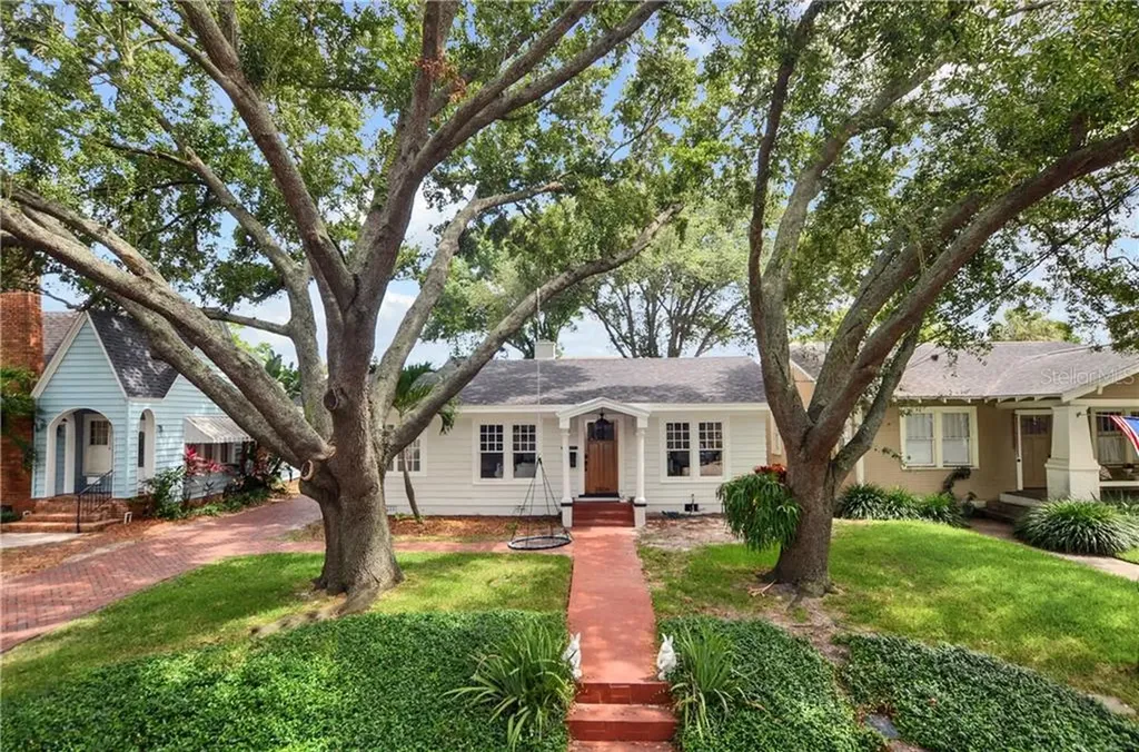 2806 W Aquilla Street Tampa FL 33629