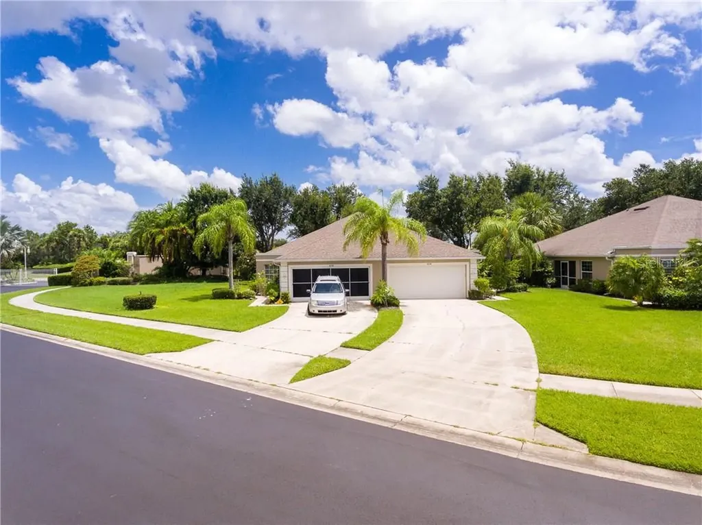 4138 Fairway Place North Port FL 34287