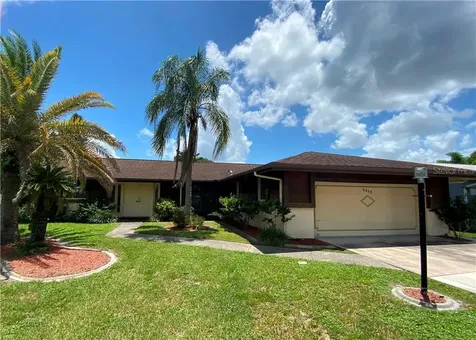 6412 Friendship Drive Sarasota FL 34241