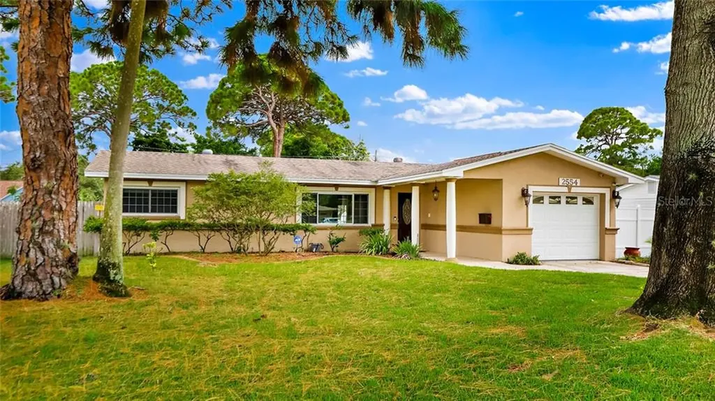 2554 Cordova Way S St Petersburg FL 33712