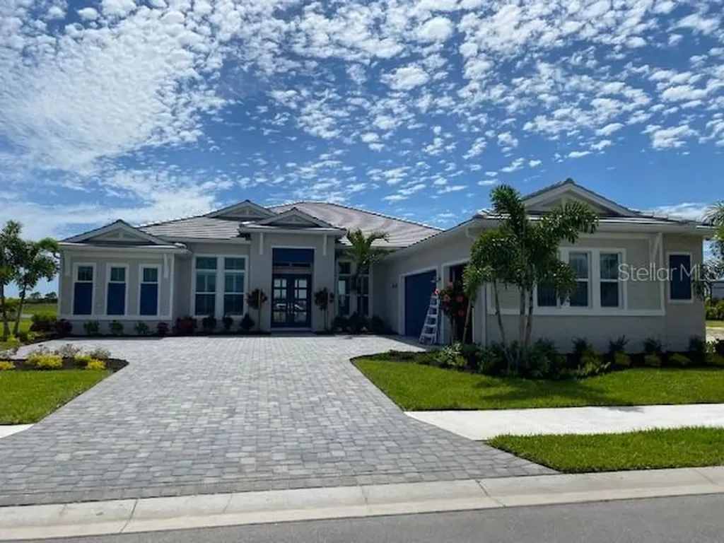 8263 Redonda Loop Bradenton FL 34202