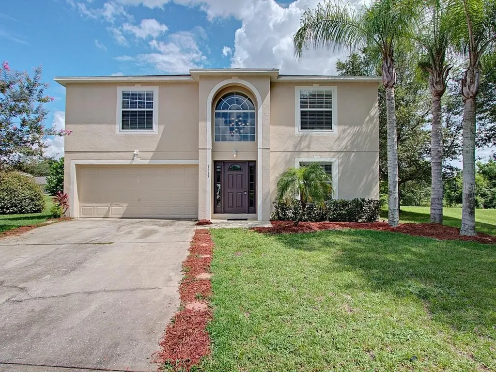 1337 Island Trees Lane Deland FL 32720