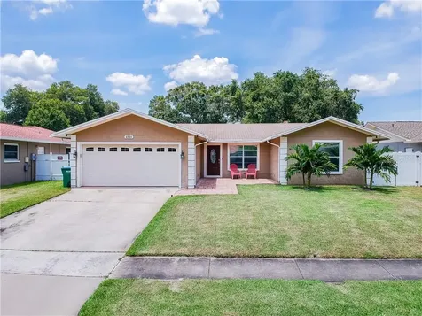 6901 Dunnett Avenue N St Petersburg FL 33709