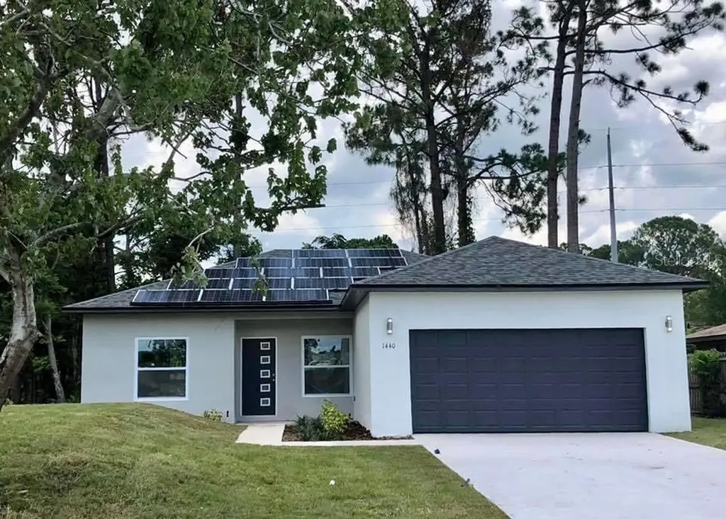 2880 Fontainebleau Avenue SE Palm Bay FL 32909