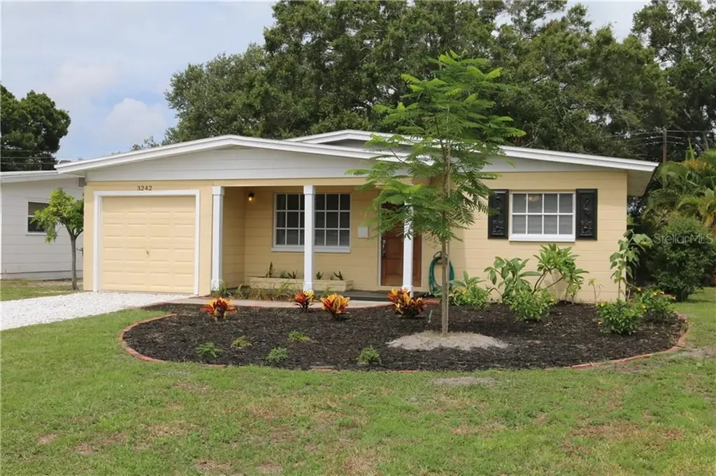 3242 Kingston Street N St Petersburg FL 33713