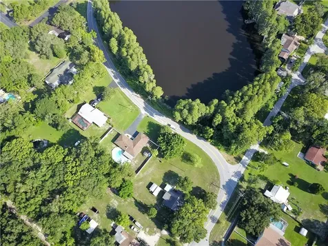 908 W Lutz Lake Fern Road Lutz FL 33548