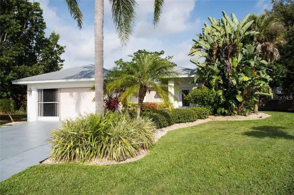 125 Englewood Garden Court Englewood FL 34223