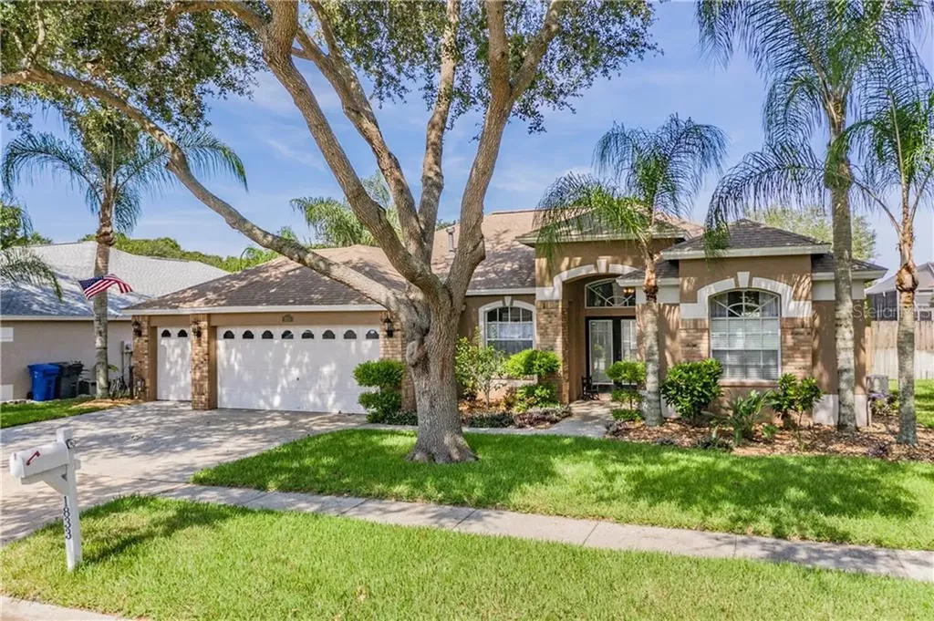 1833 S Ridge Drive Valrico FL 33594