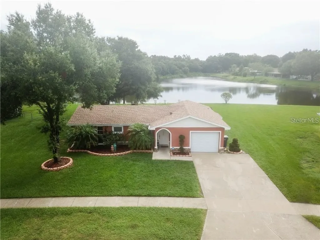 5160 Misty Lake Drive Mulberry FL 33860