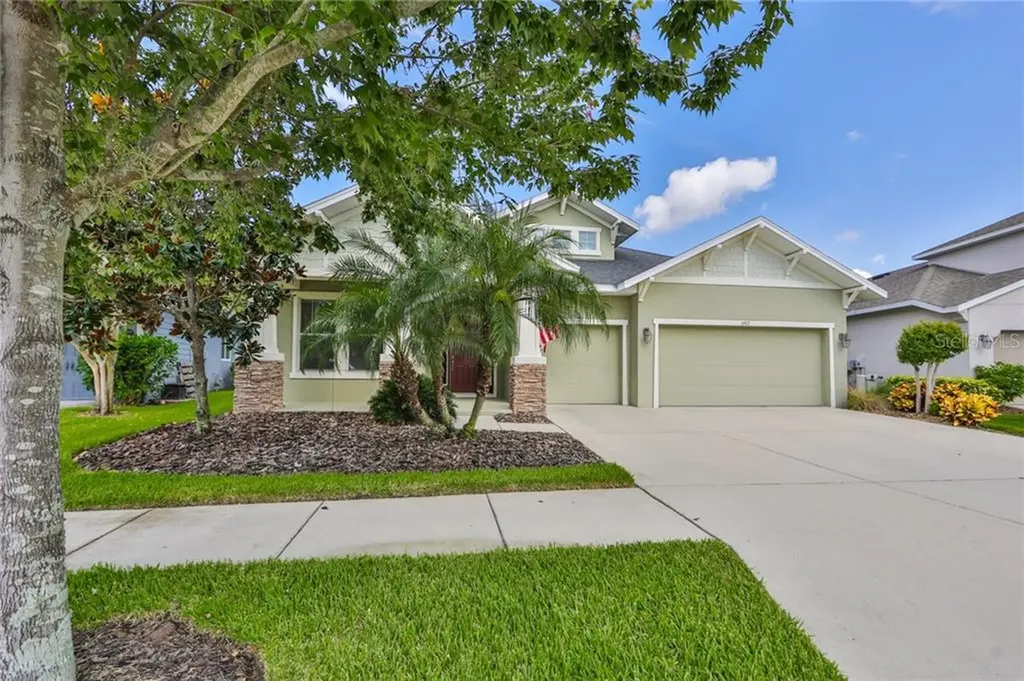 6917 Covington Stone Avenue Apollo Beach FL 33572