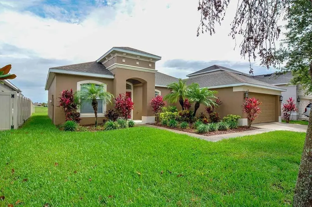 607 Marion Hill Lane Ruskin FL 33570