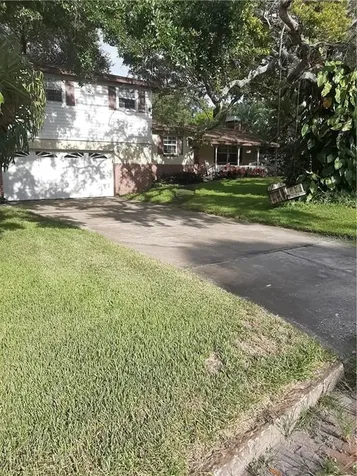 246 Park Circle S St Petersburg FL 33707