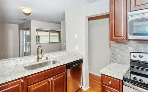 2121 Wood Street Sarasota FL 34237