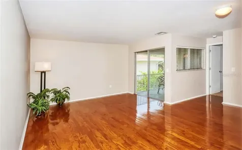 2121 Wood Street Sarasota FL 34237