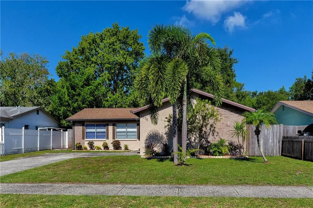 1876 Oak Street Clearwater FL 33760