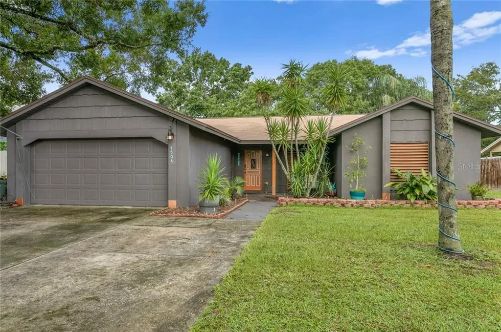 7504 Clearview Drive Tampa FL 33634