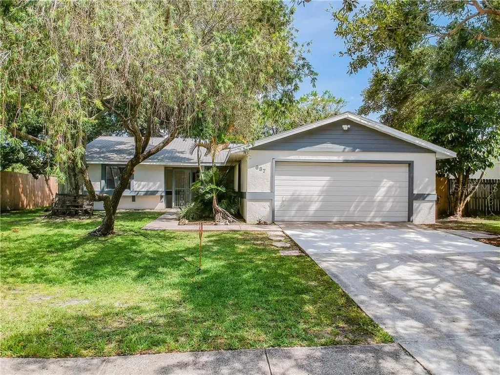 637 Bay Lake Trail Oldsmar FL 34677