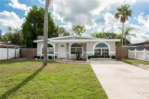 111 Emerald Lane Largo FL 33771