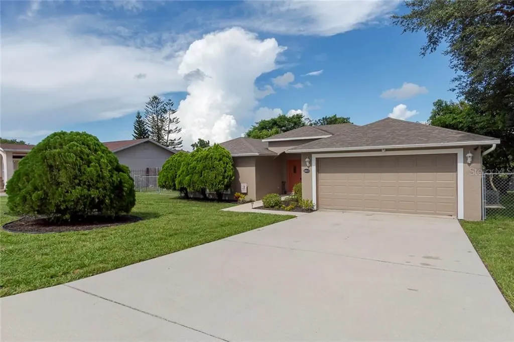 1011 Edmund Avenue Dundee FL 33838