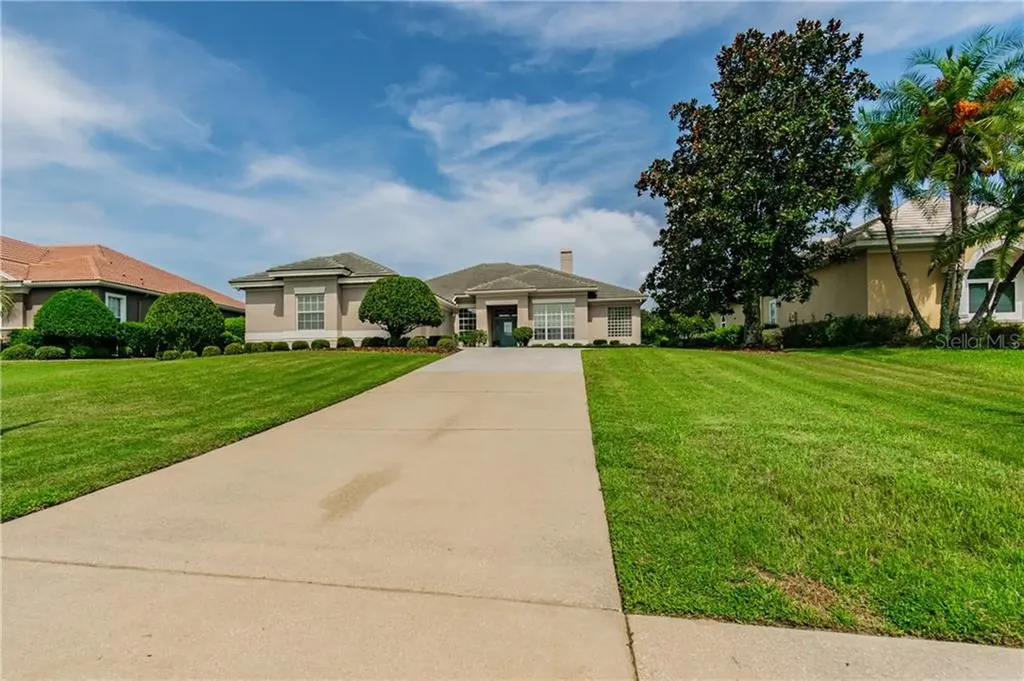 12741 Grand Traverse Drive Dade City FL 33525