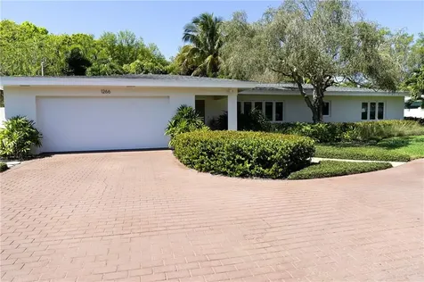 1266 Snell Isle Boulevard NE St Petersburg FL 33704
