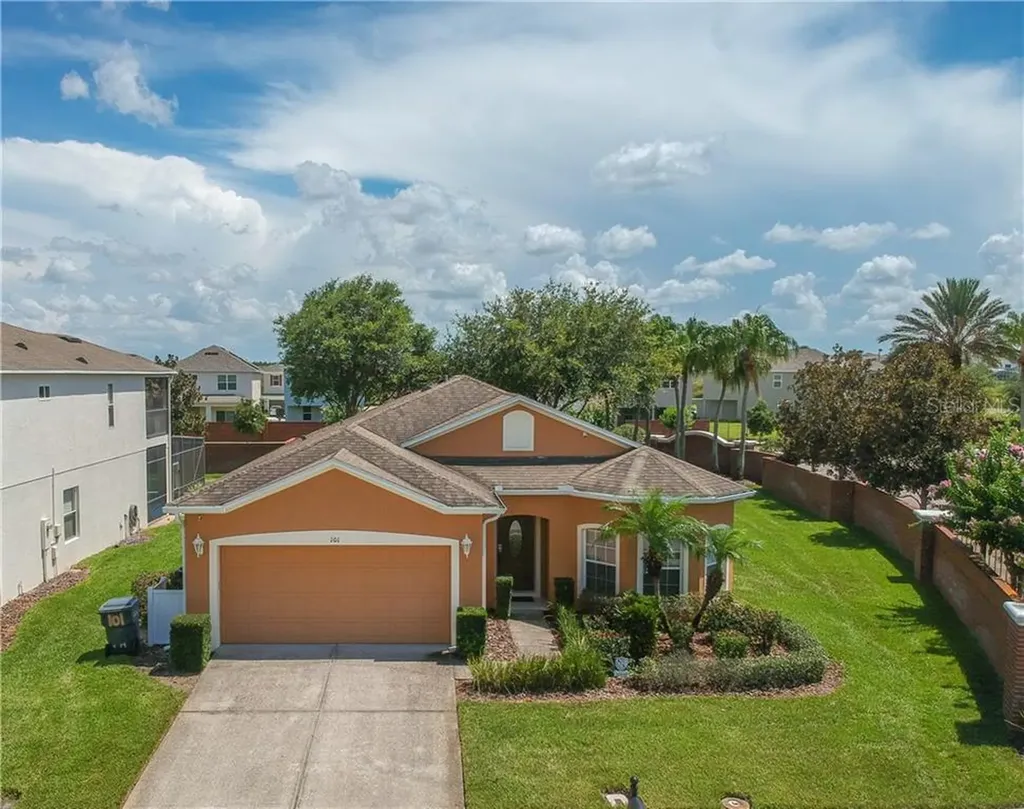 101 Norfolk Drive Davenport FL 33896