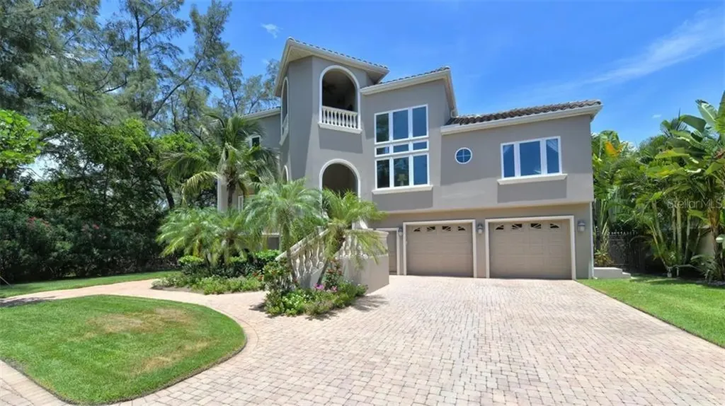8 Winslow Place Longboat Key FL 34228