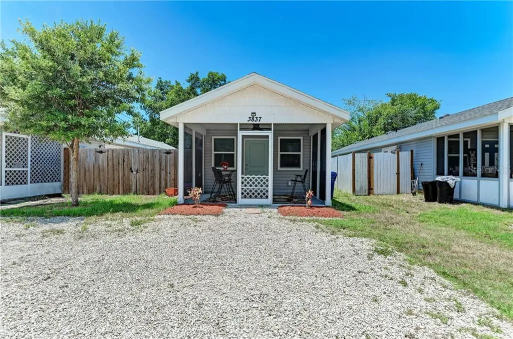 3837 Almond Avenue Sarasota FL 34234