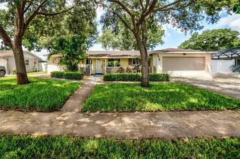 2818 60th Street N St Petersburg FL 33710