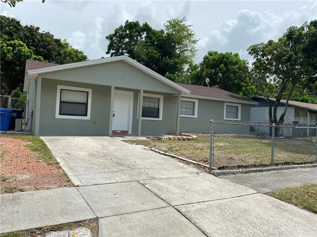 7004 Sandhurst Drive Tampa FL 33619
